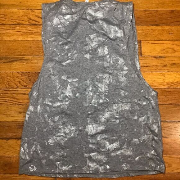Fabletics tank top size M - Picture 6 of 6